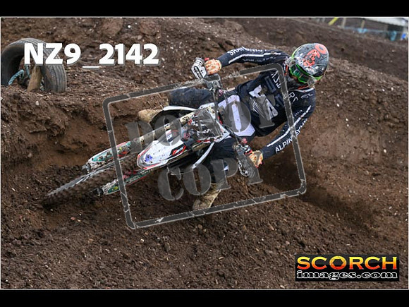 Thur 02 May-028
