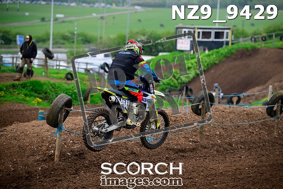 NZ9_9429