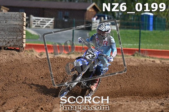 NZ6_0199