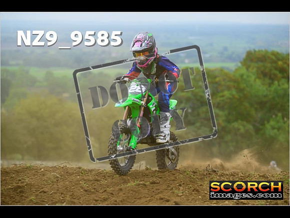 85's-075