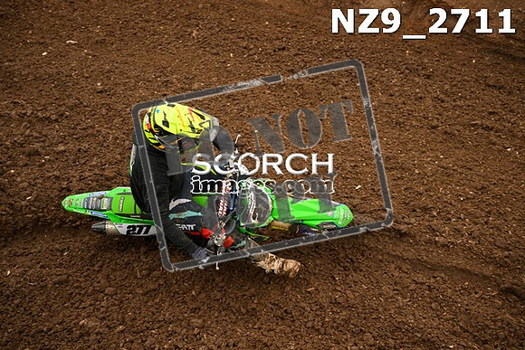 NZ9_2711