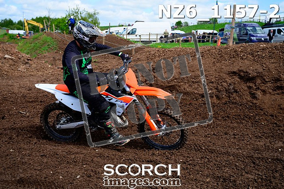 NZ6_1157-2