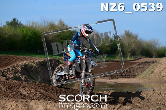 NZ6_0539