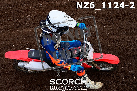 NZ6_1124-2