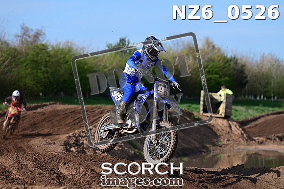 NZ6_0526
