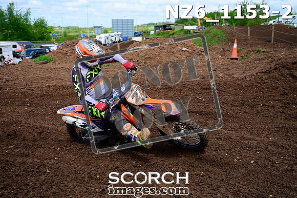 NZ6_1153-2