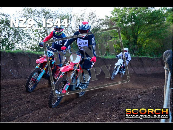 Inters-135