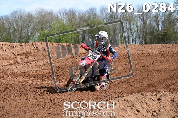NZ6_0284