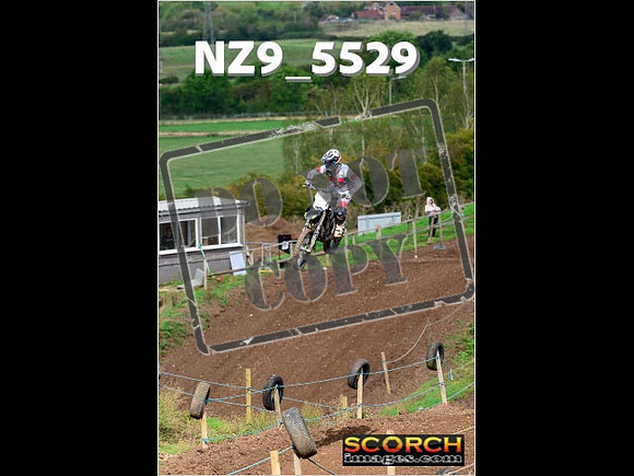Experts-083