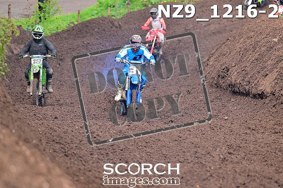 NZ9_1216-2