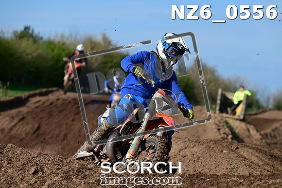 NZ6_0556
