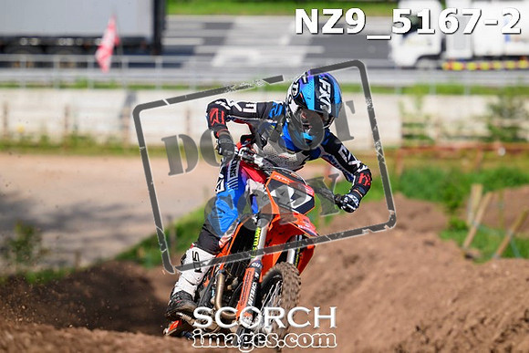 NZ9_5167-2