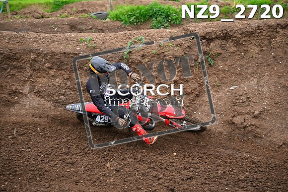 NZ9_2720