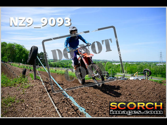 Experts-157