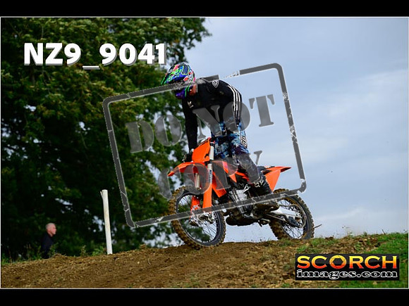 Experts-086