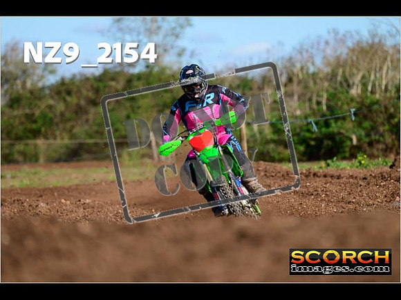 Experts-284