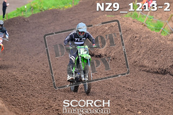 NZ9_1213-2