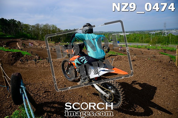 NZ9_0474