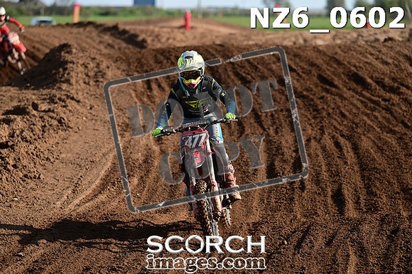 NZ6_0602