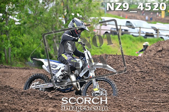 NZ9_4520