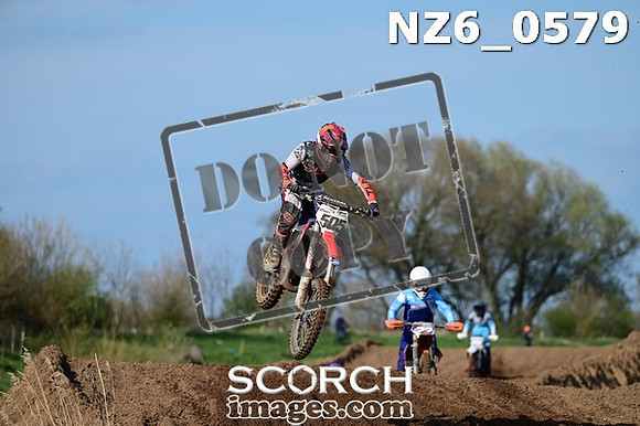 NZ6_0579
