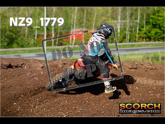 Experts-205
