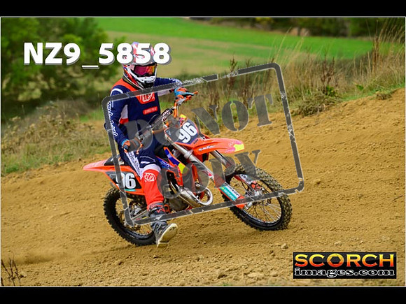 85's-065