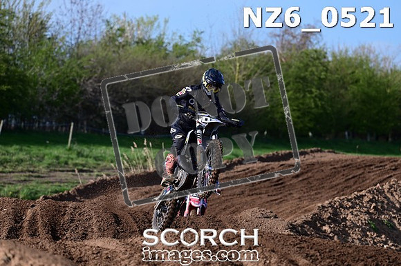 NZ6_0521