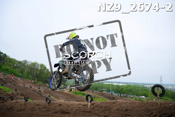 NZ9_2674-2