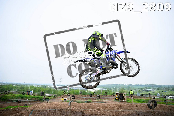 NZ9_2809