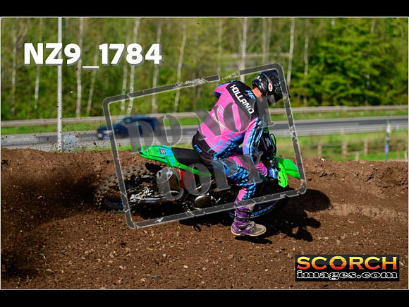 Experts-210