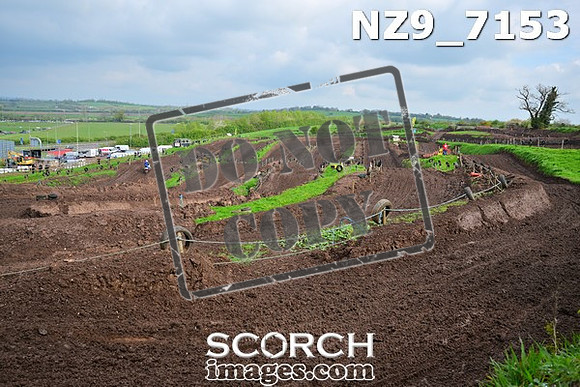 NZ9_7153