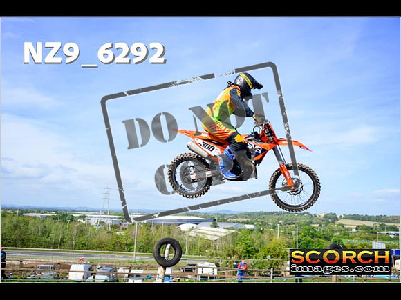 Experts-142