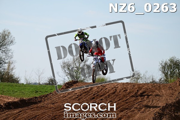 NZ6_0263