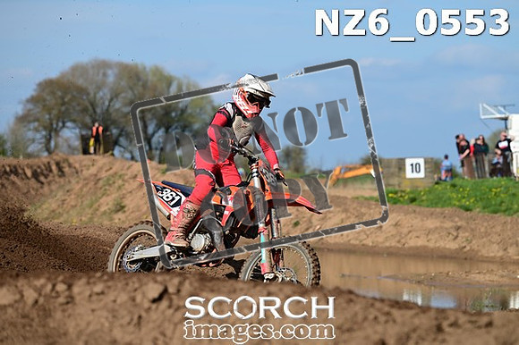 NZ6_0553