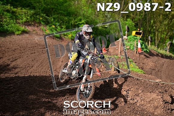 NZ9_0987-2