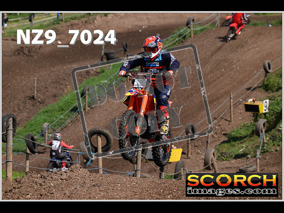 Apex Sun 04-Jun Inters Green Orange-019