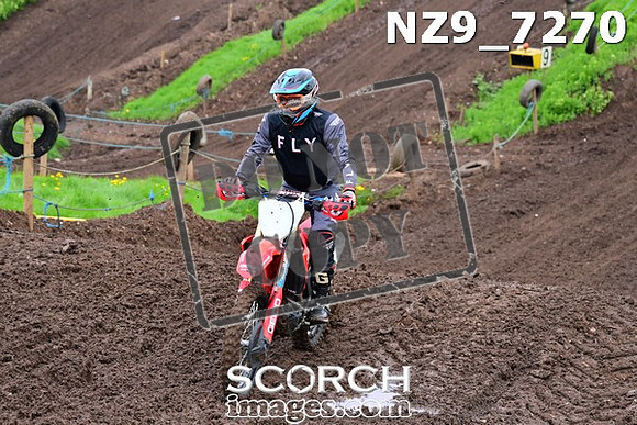 NZ9_7270