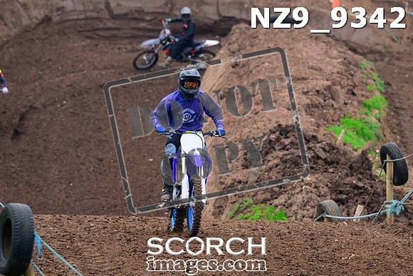 NZ9_9342
