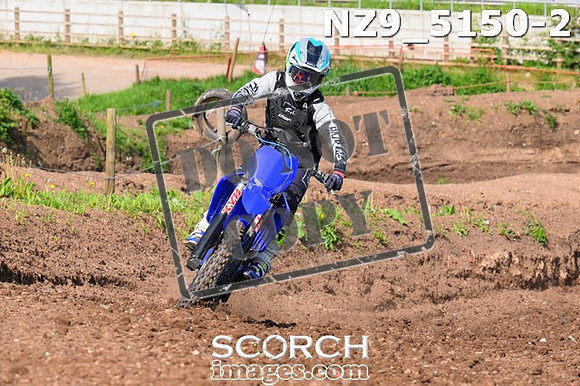 NZ9_5150-2