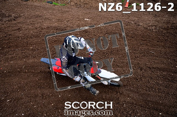 NZ6_1126-2