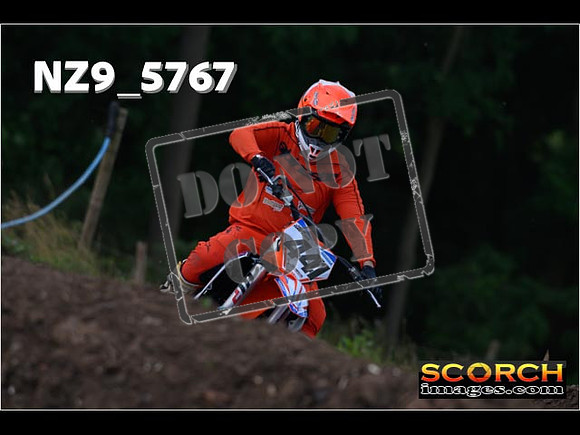 Experts-024