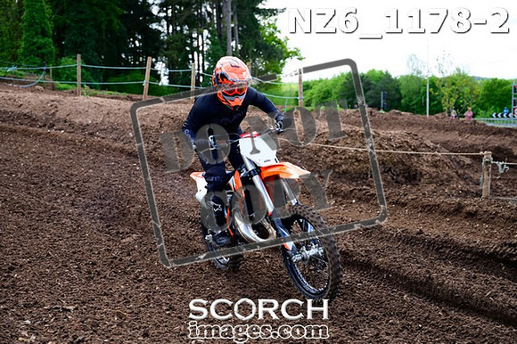 NZ6_1178-2