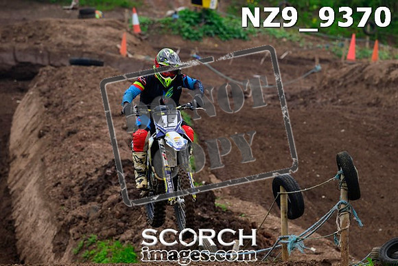 NZ9_9370