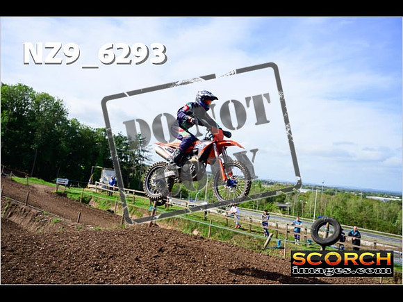 Experts-143