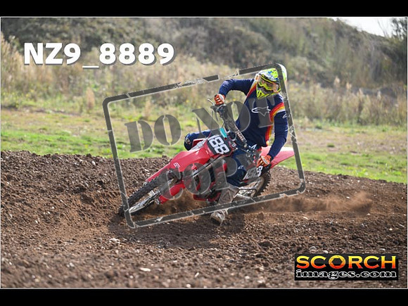 Experts-094