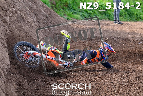 NZ9_5184-2
