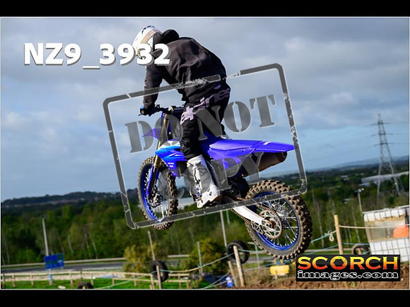 Experts-078