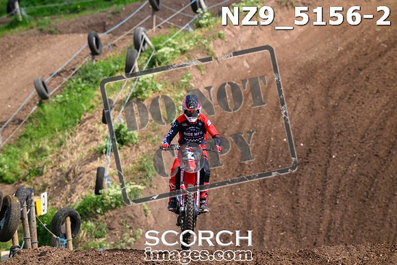NZ9_5156-2
