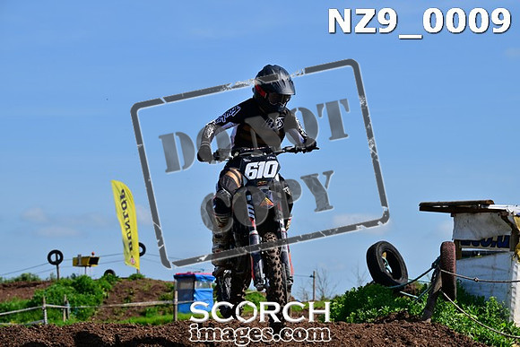 NZ9_0009